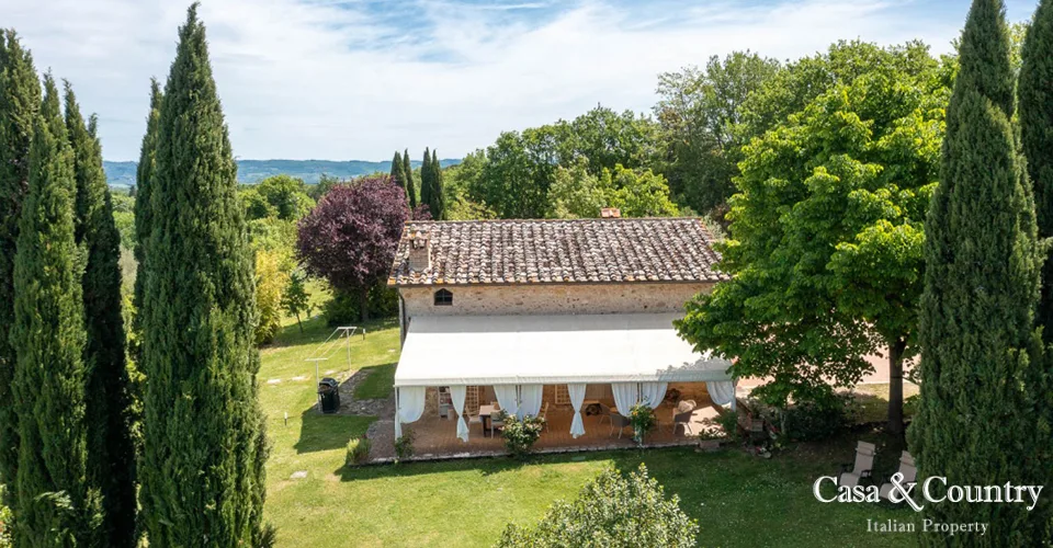 4 bed  For Sale in Siena,  - 4