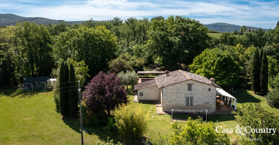 4 bed  For Sale in Siena,  - 2