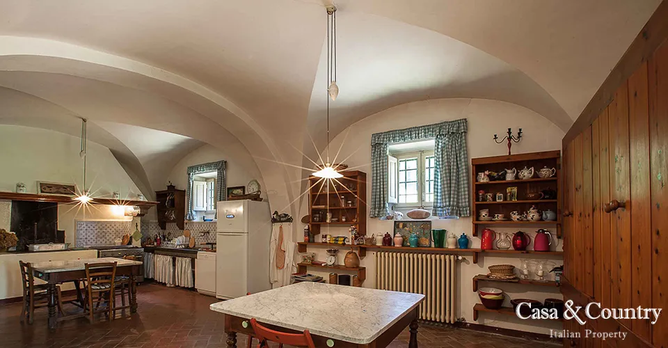 6 bed  For Sale in Florence,  - photo 16