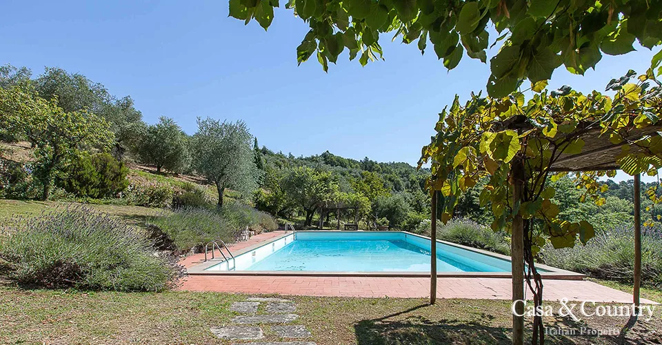 6 bed  For Sale in Florence,  - 6