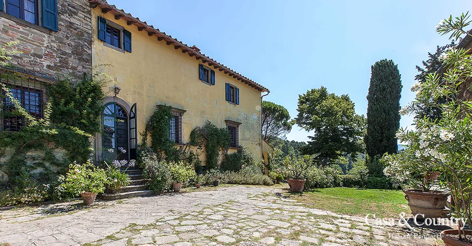 6 bed  For Sale in Florence,  - 2
