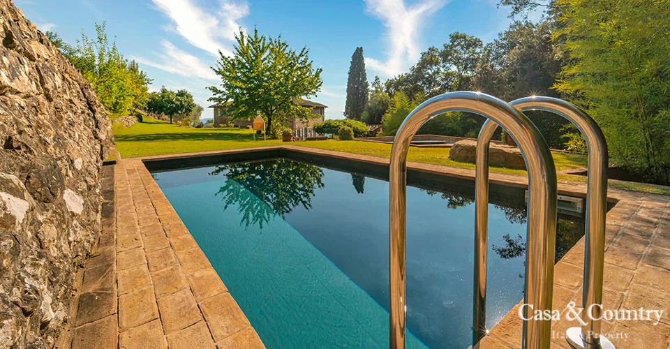 7 bed  For Sale in Loro Ciuffena,  - photo 10