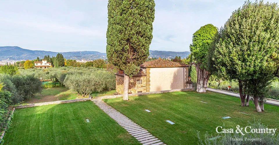 7 bed  For Sale in Florence,  - photo 31