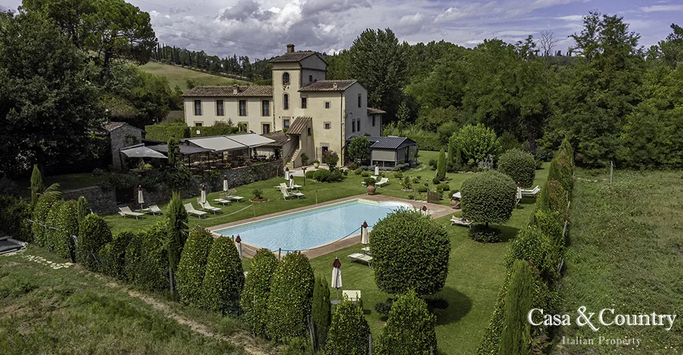 16 bed  For Sale in San Gimignano,  - 1