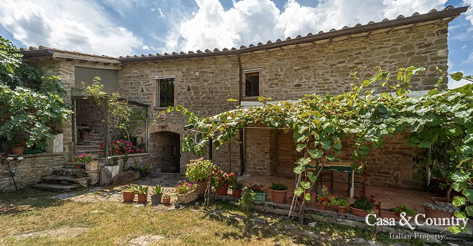 6 bed  For Sale in Umbria,  - photo 12