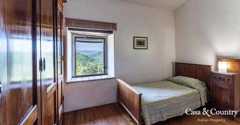 6 bed  For Sale in Umbria,  - photo 32