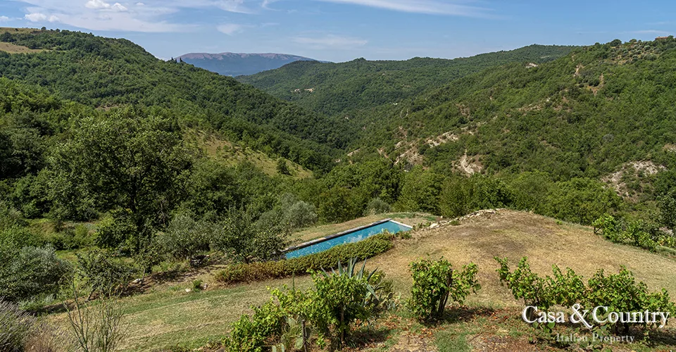 6 bed  For Sale in Umbria,  - photo 22