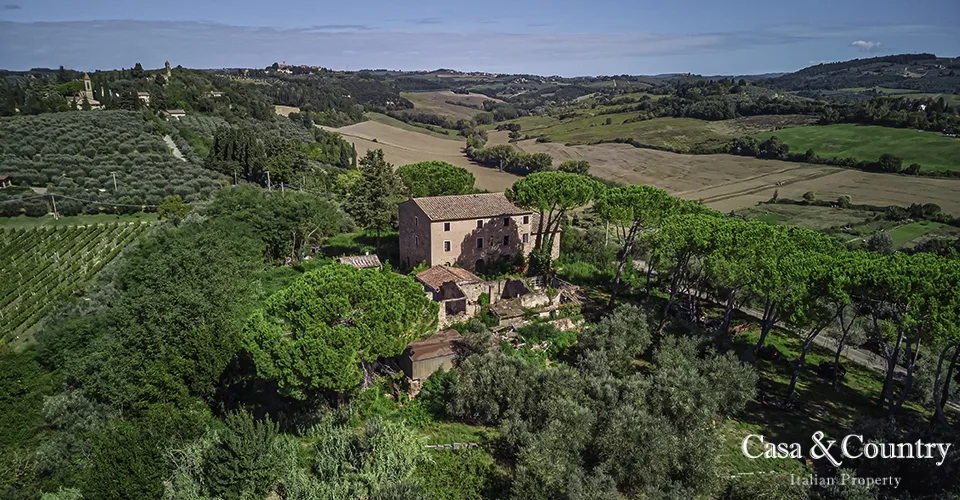 5 bed  For Sale in Chianti,  - 1