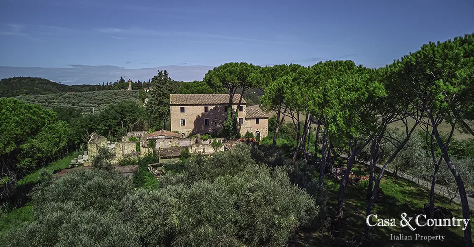 5 bed  For Sale in Chianti,  - 2