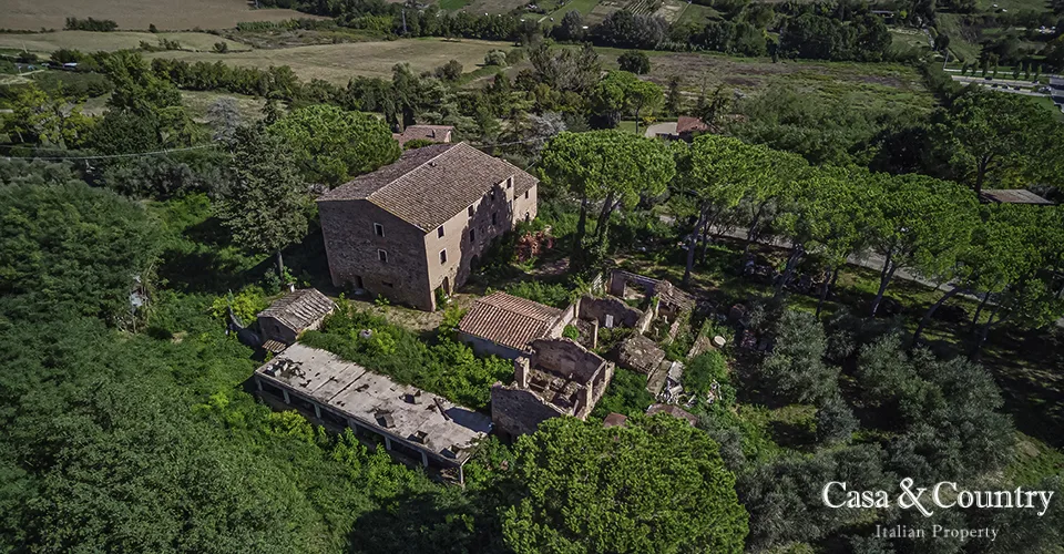 5 bed  For Sale in Chianti,  - 6