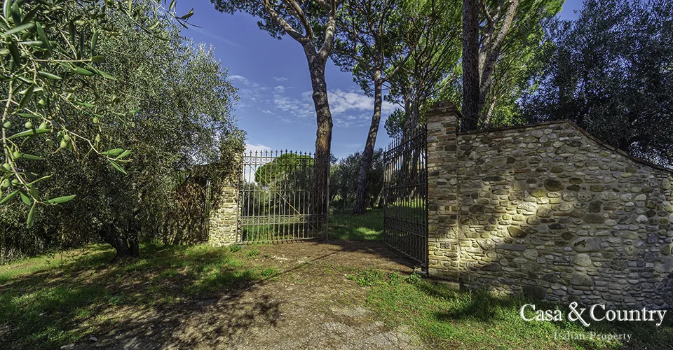 5 bed  For Sale in Chianti,  - photo 9