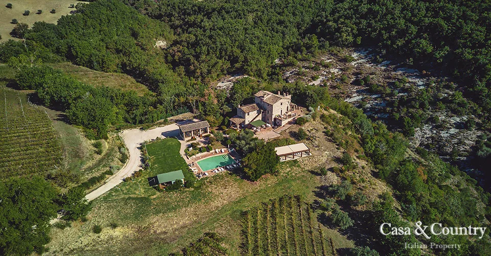 15 bed  For Sale in Umbria,  - photo 8