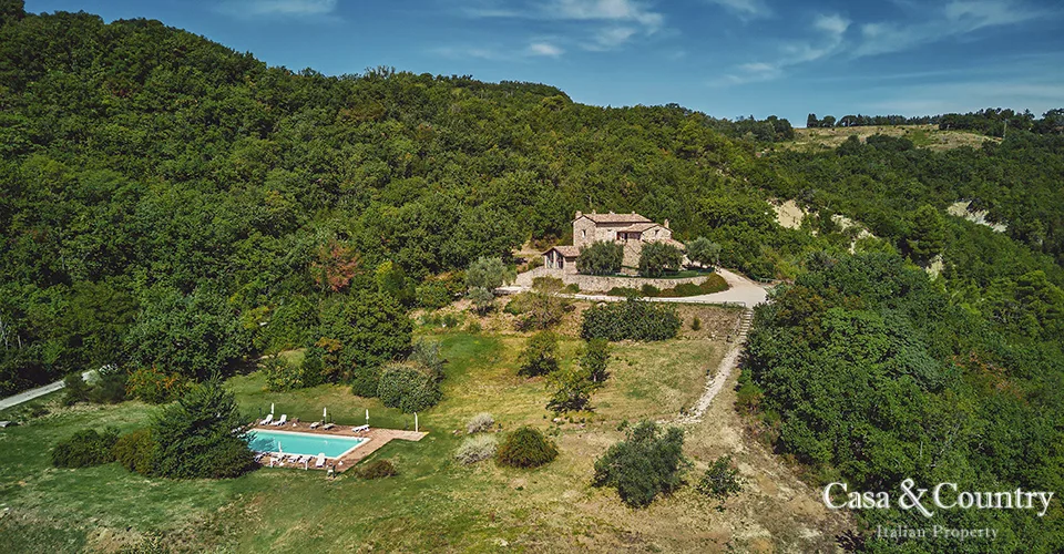 15 bed  For Sale in Umbria,  - 4