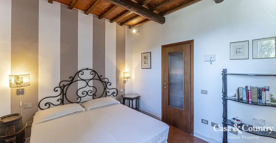 10 bed  For Sale in Florence,  - photo 33