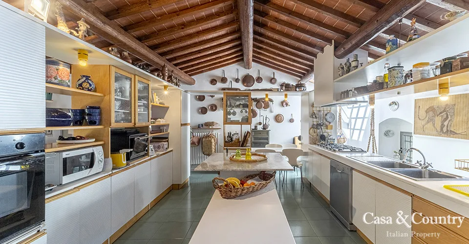 10 bed  For Sale in Florence,  - photo 27