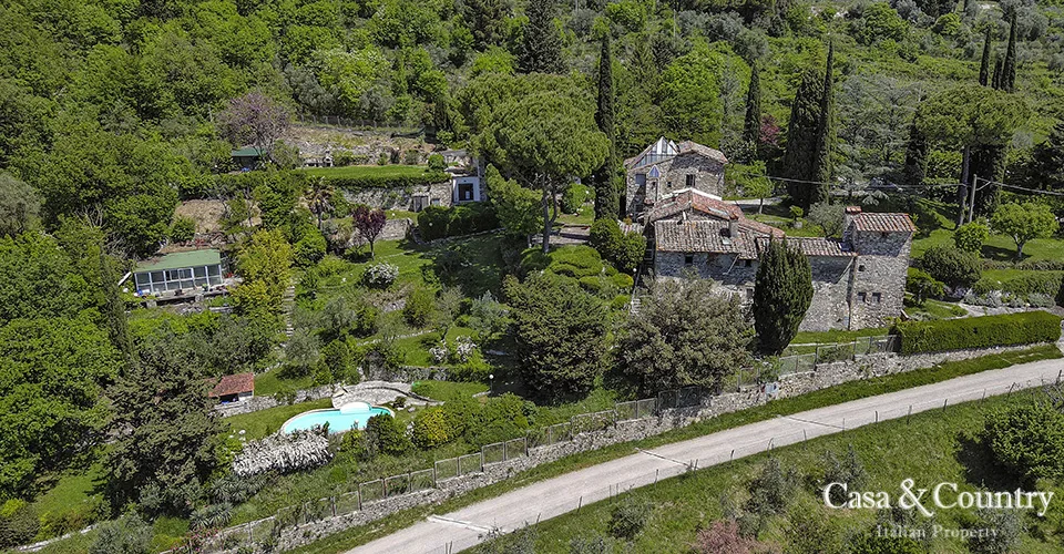 10 bed  For Sale in Florence,  - 1