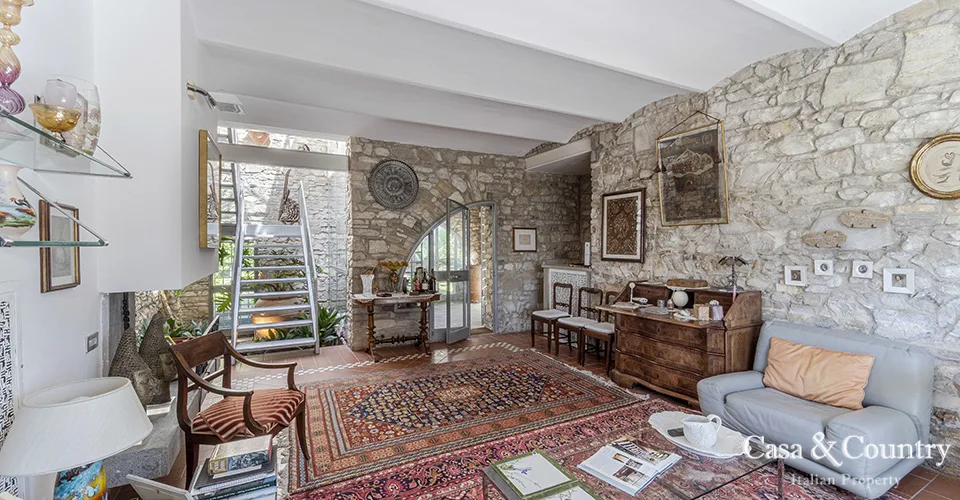 10 bed  For Sale in Florence,  - photo 19