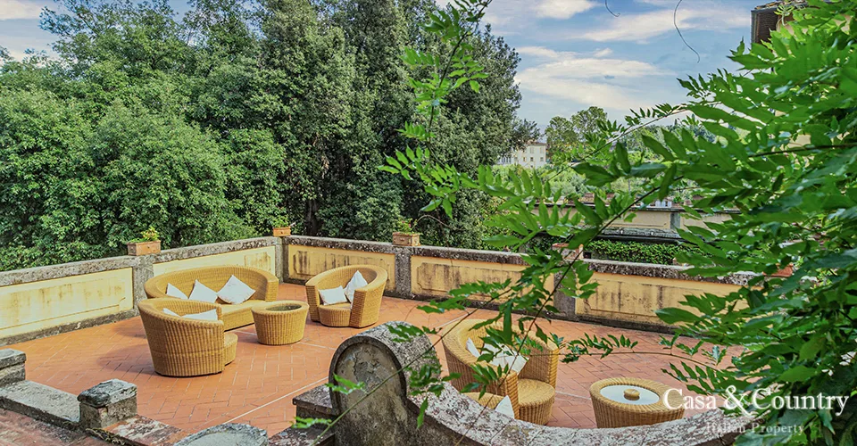 3 bed  For Sale in Florence,  - 4