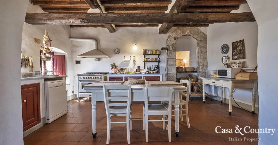 6 bed  For Sale in Floren,  - photo 16