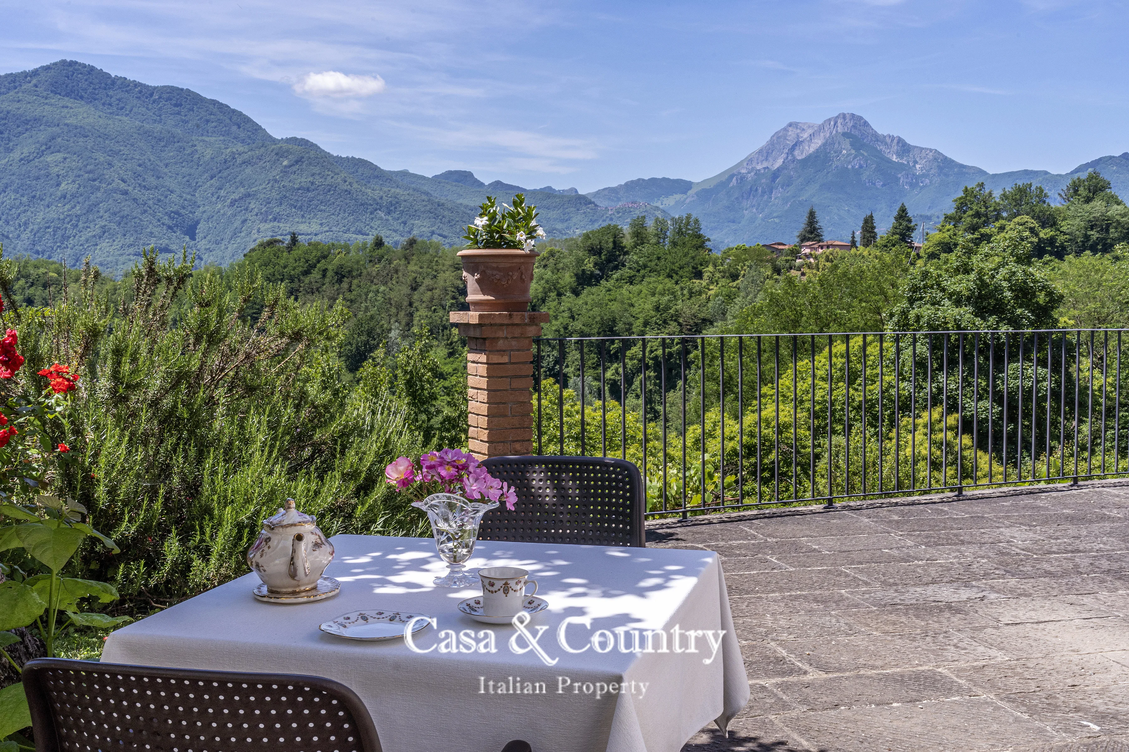 5 bed  For Sale in Lucca,  - photo 18