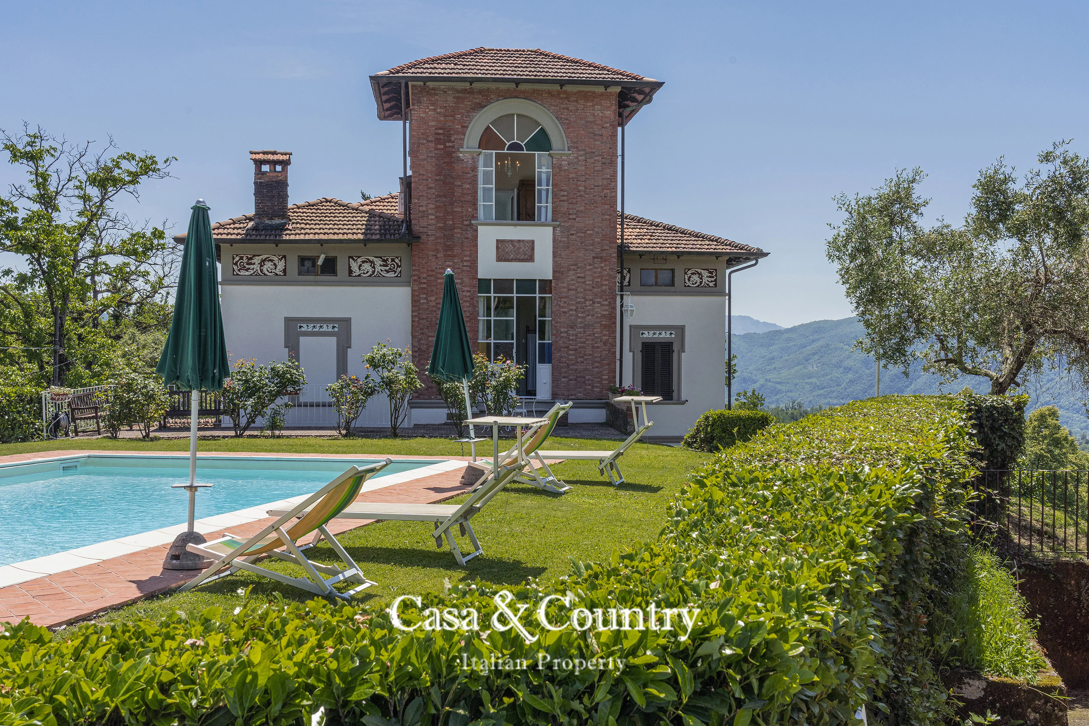 5 bed  For Sale in Lucca,  - 3