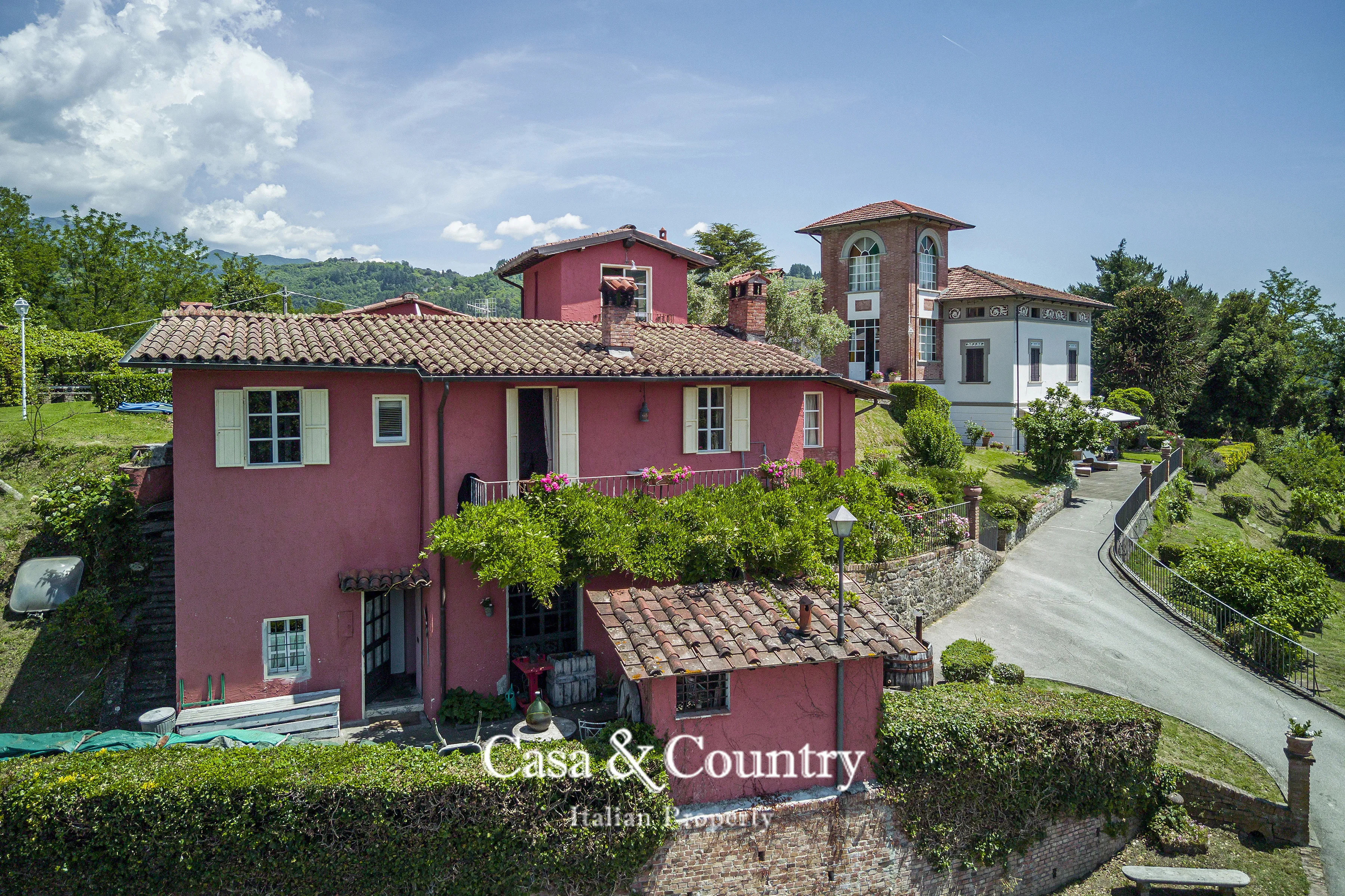 5 bed  For Sale in Lucca,  - photo 15