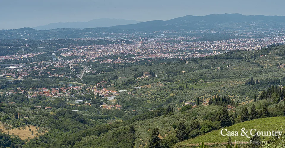 5 bed  For Sale in Florence,  - 6
