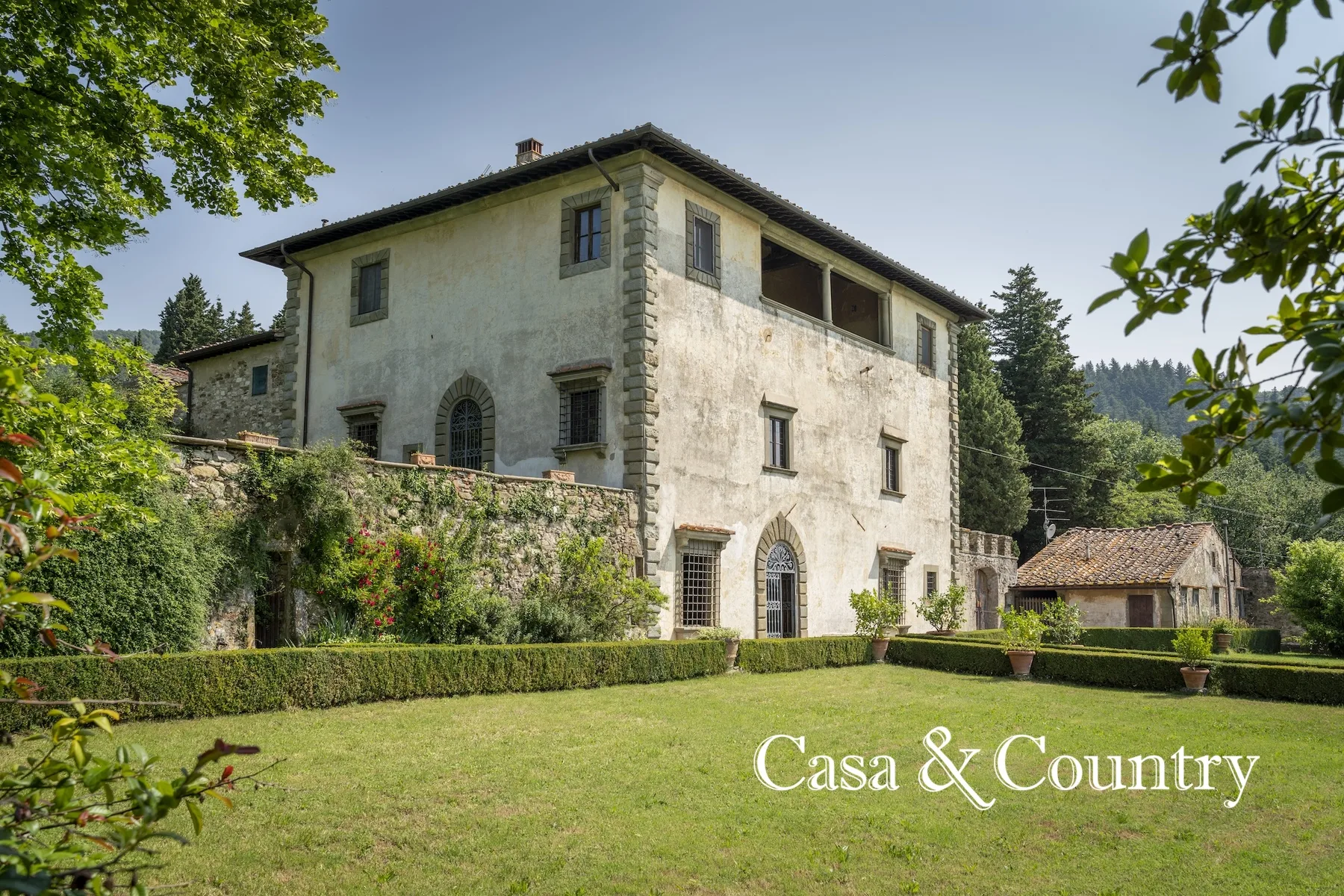 11 bed  For Sale in Florence, 