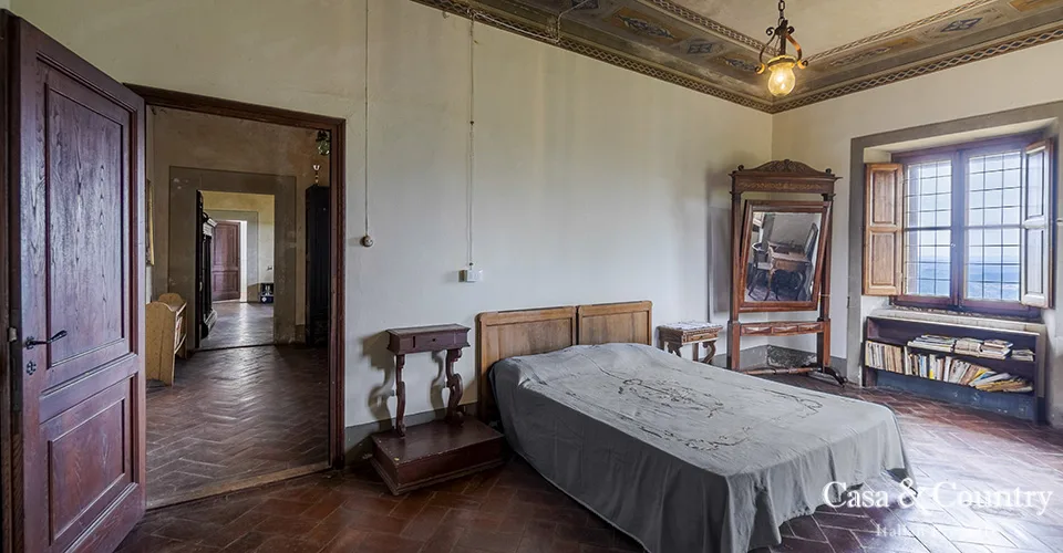 11 bed  For Sale in Florence,  - photo 19