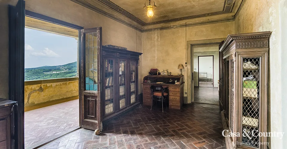 11 bed  For Sale in Florence,  - photo 9