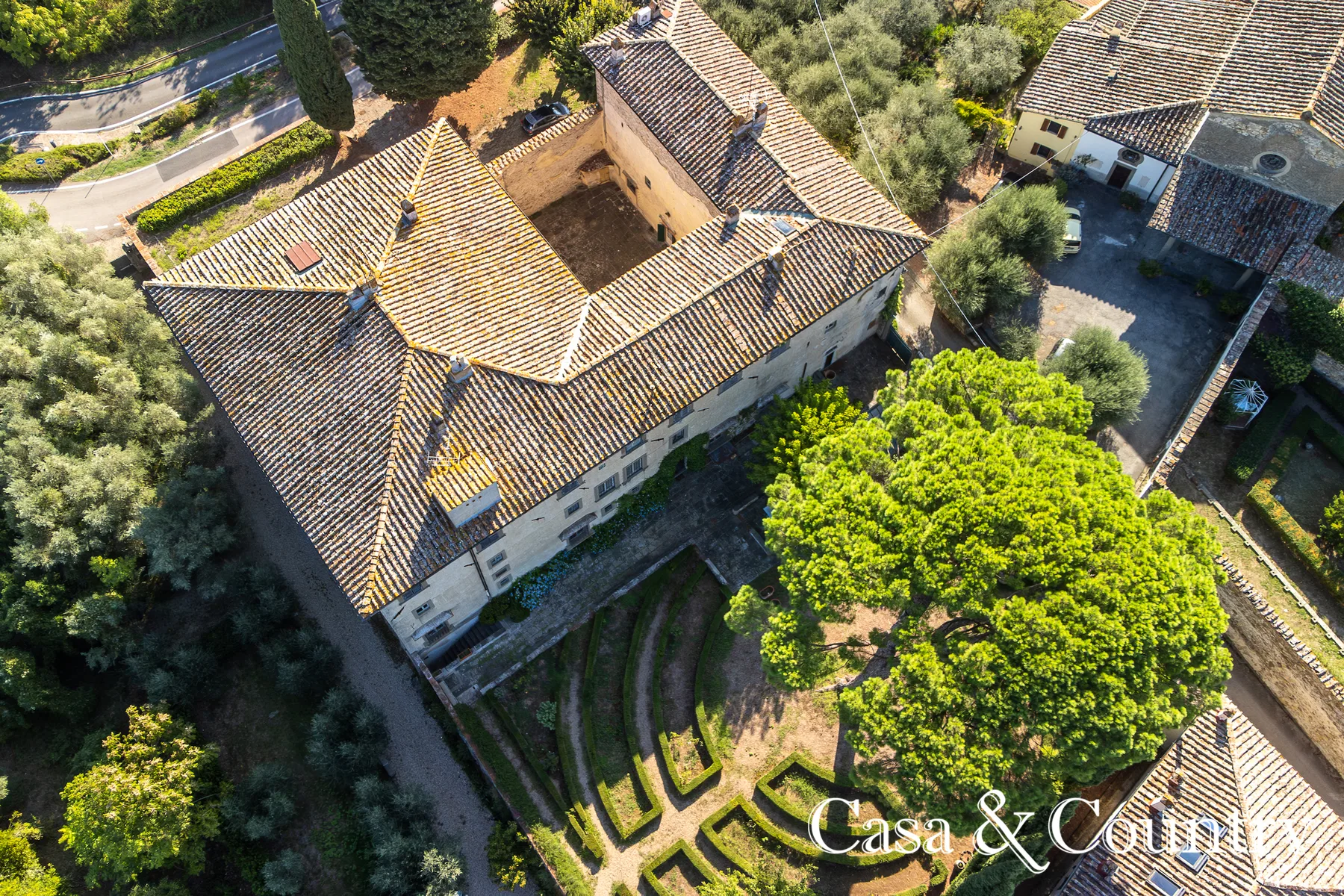 5 bed  For Sale in Florence,  - photo 42