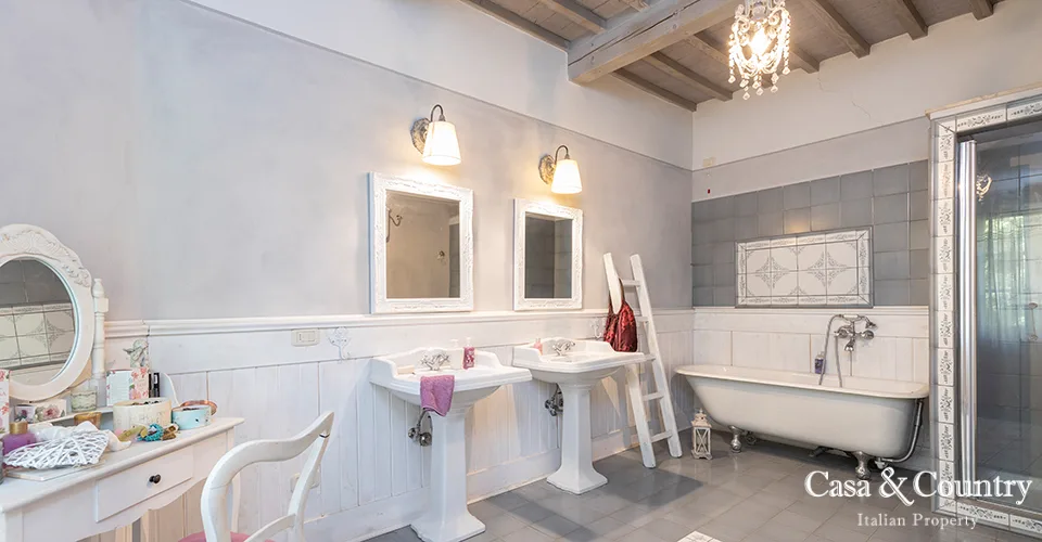4 bed  For Sale in Foiano Della Chiana,  - photo 14