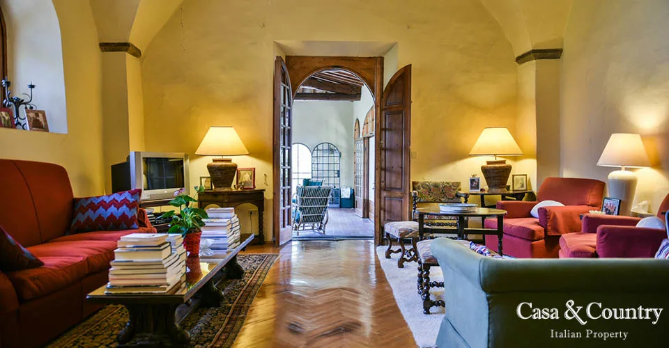 7 bed  For Sale in Florence,  - photo 17