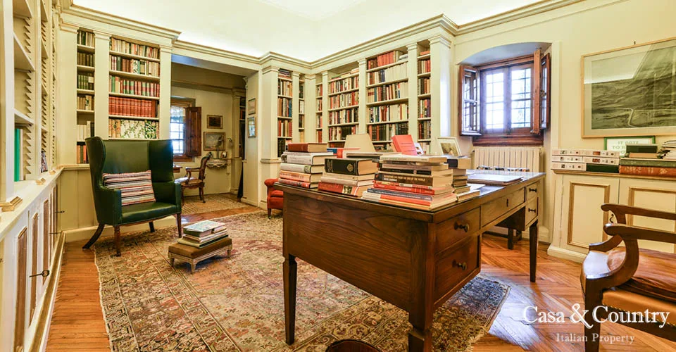 7 bed  For Sale in Florence,  - photo 27