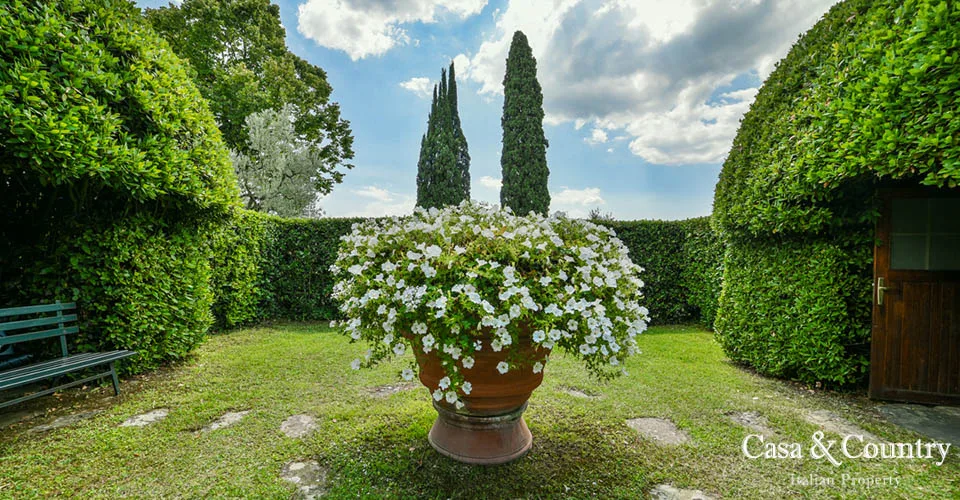 7 bed  For Sale in Florence,  - photo 13