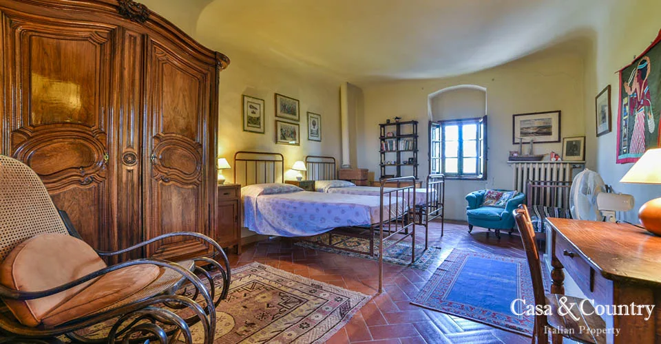 7 bed  For Sale in Florence,  - photo 41
