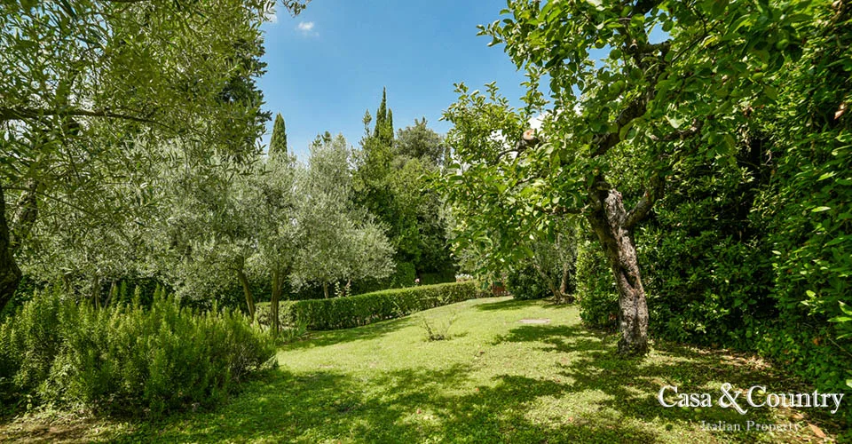 7 bed  For Sale in Florence,  - photo 10