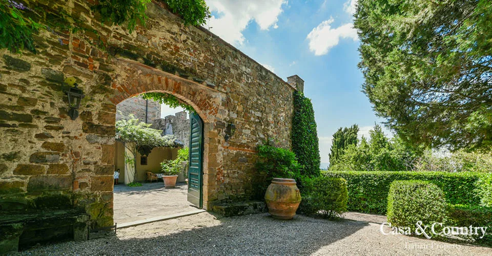 7 bed  For Sale in Florence,  - photo 7