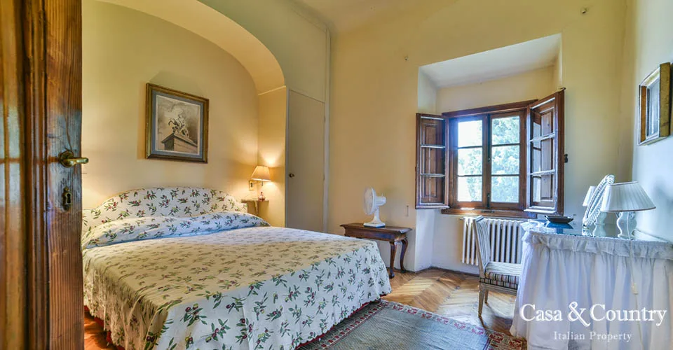 7 bed  For Sale in Florence,  - photo 42