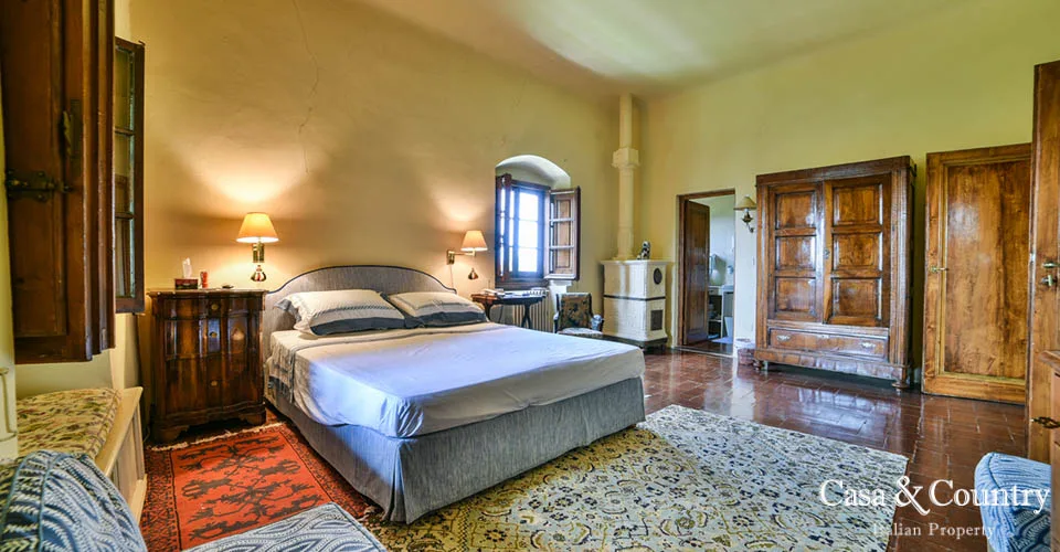 7 bed  For Sale in Florence,  - photo 44