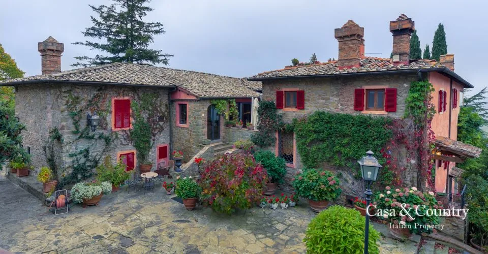 6 bed  For Sale in Chianti Classico,  - 3