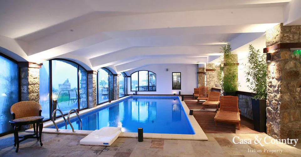 24 bed  For Sale in Florence,  - photo 11