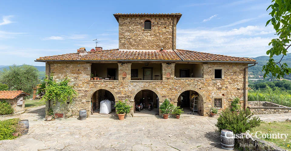 13 bed  For Sale in Florence,  - 2