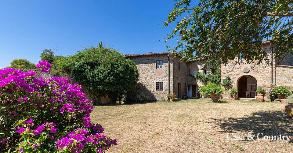 4 bed  For Sale in Val D' Arno - South Florence,  - 1