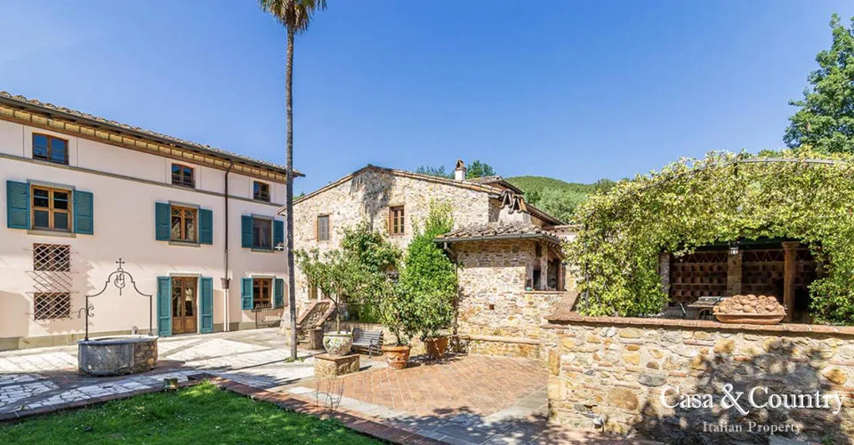 11 bed  For Sale in Lucca,  - photo 15