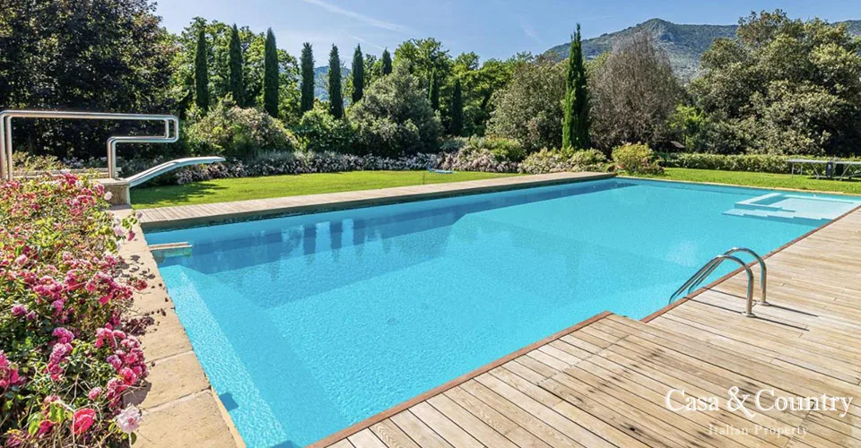 11 bed  For Sale in Lucca,  - photo 10
