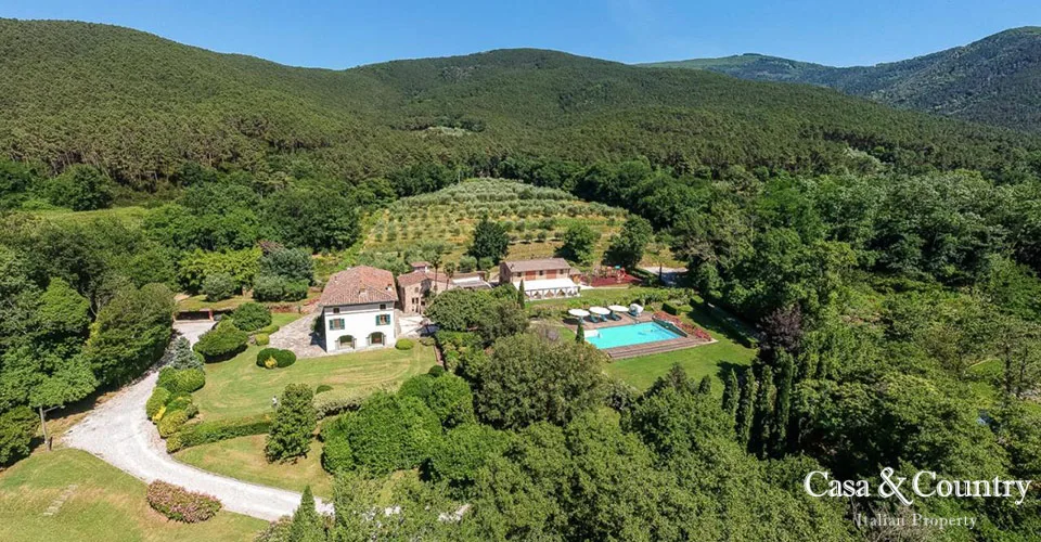 11 bed  For Sale in Lucca,  - photo 19
