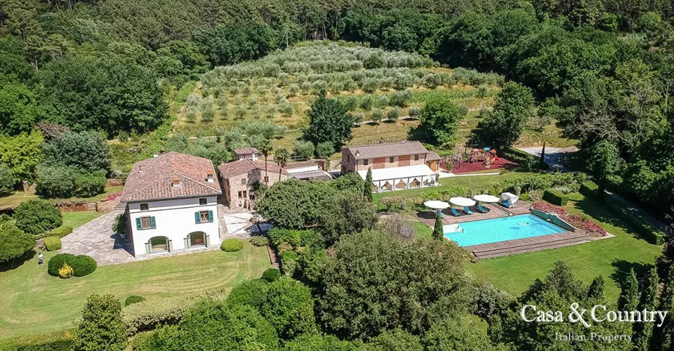 11 bed  For Sale in Lucca,  - photo 8
