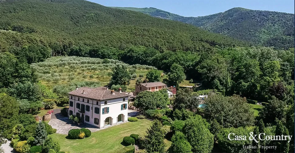 11 bed  For Sale in Lucca,  - photo 13