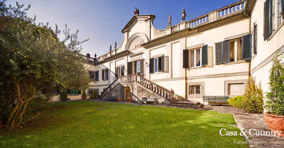 9 bed  For Sale in Lucca,  - photo 2